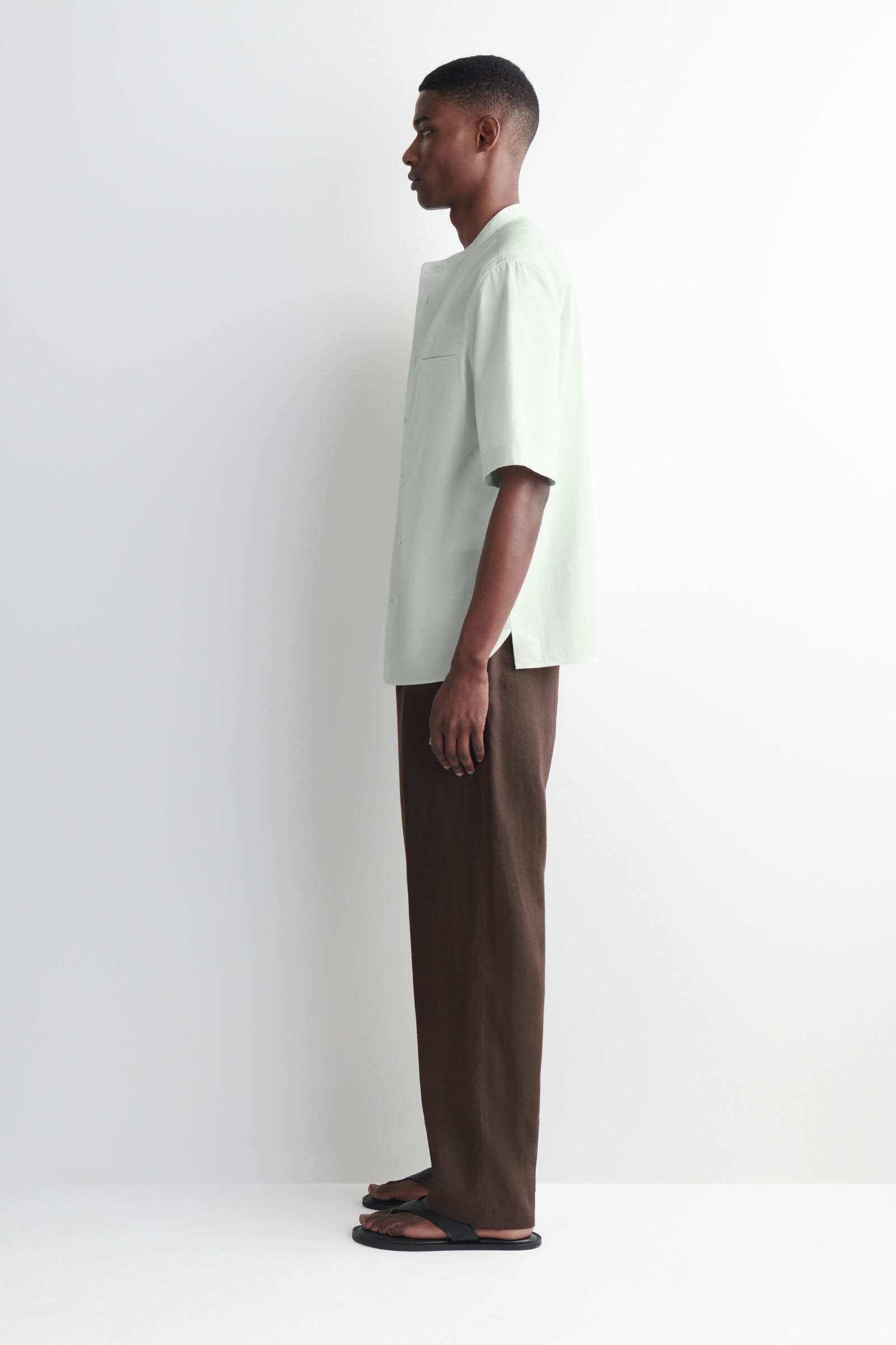 RELAXED-FIT SEERSUCKER GRANDAD-COLLAR SHIRT リラックスフィット