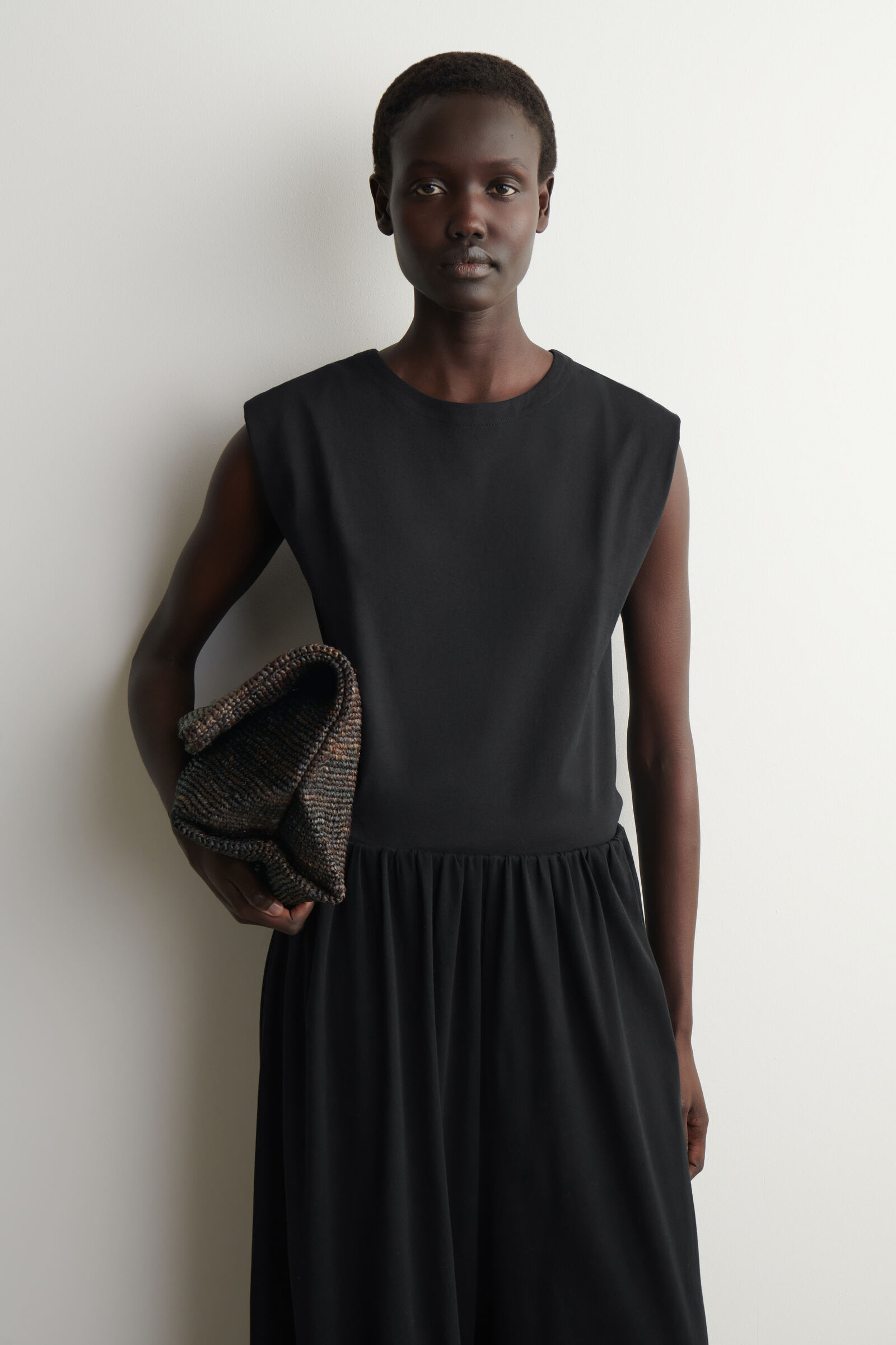 FOLDED-SHOULDER COTTON-JERSEY TANK TOP 立体的なショルダー