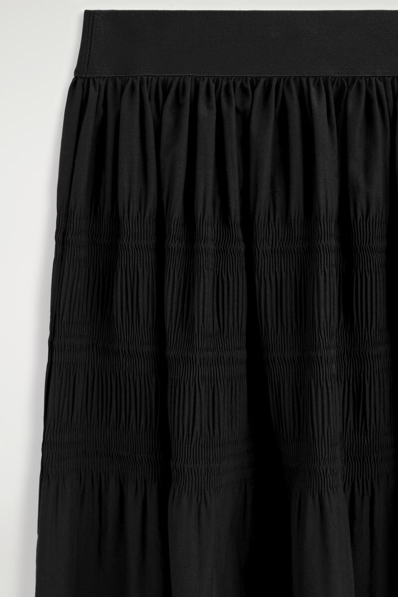 COS ティアードギャザー ミディスカート