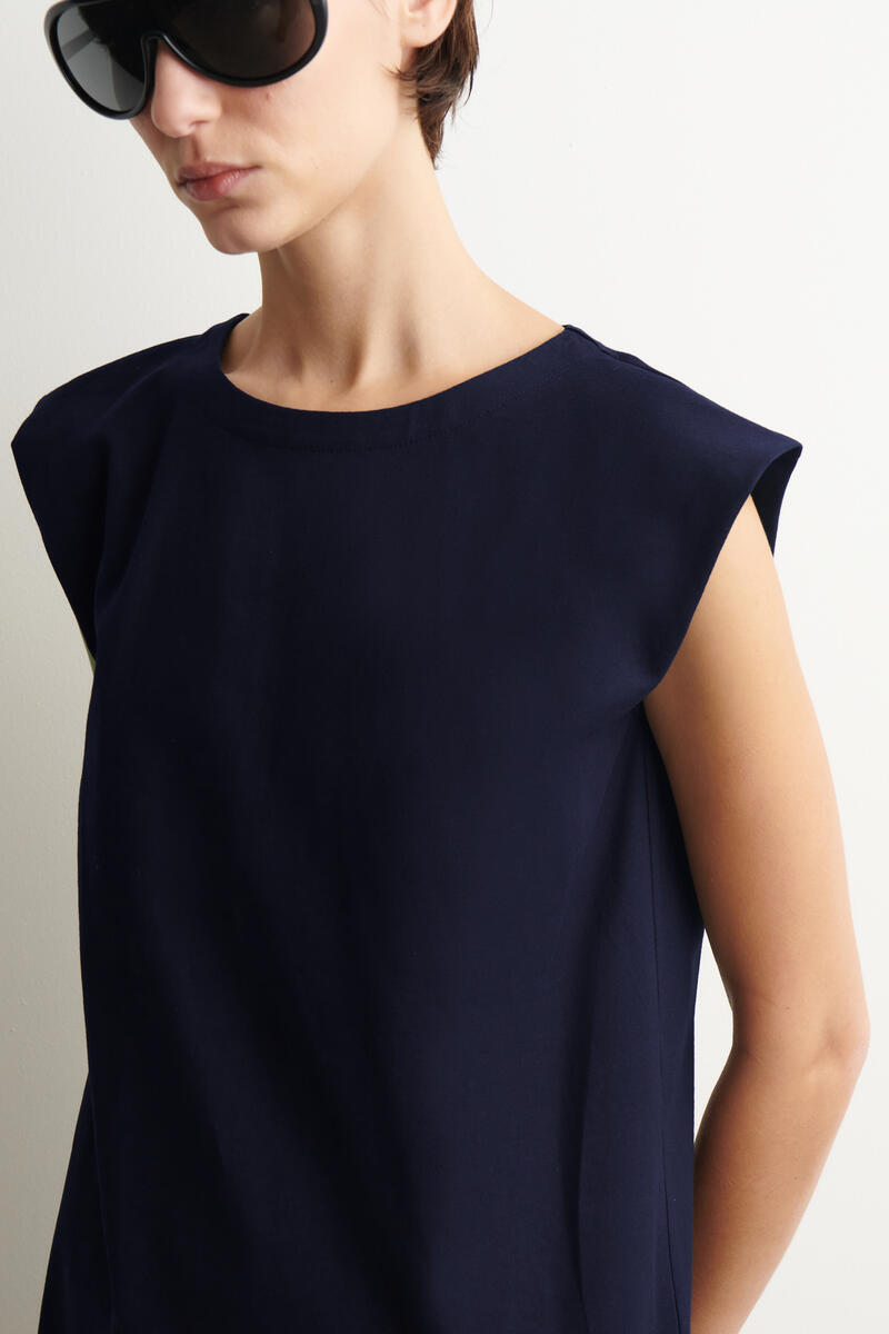 COS 立体的なショルダーディテール コットンジャージー ミディワンピース