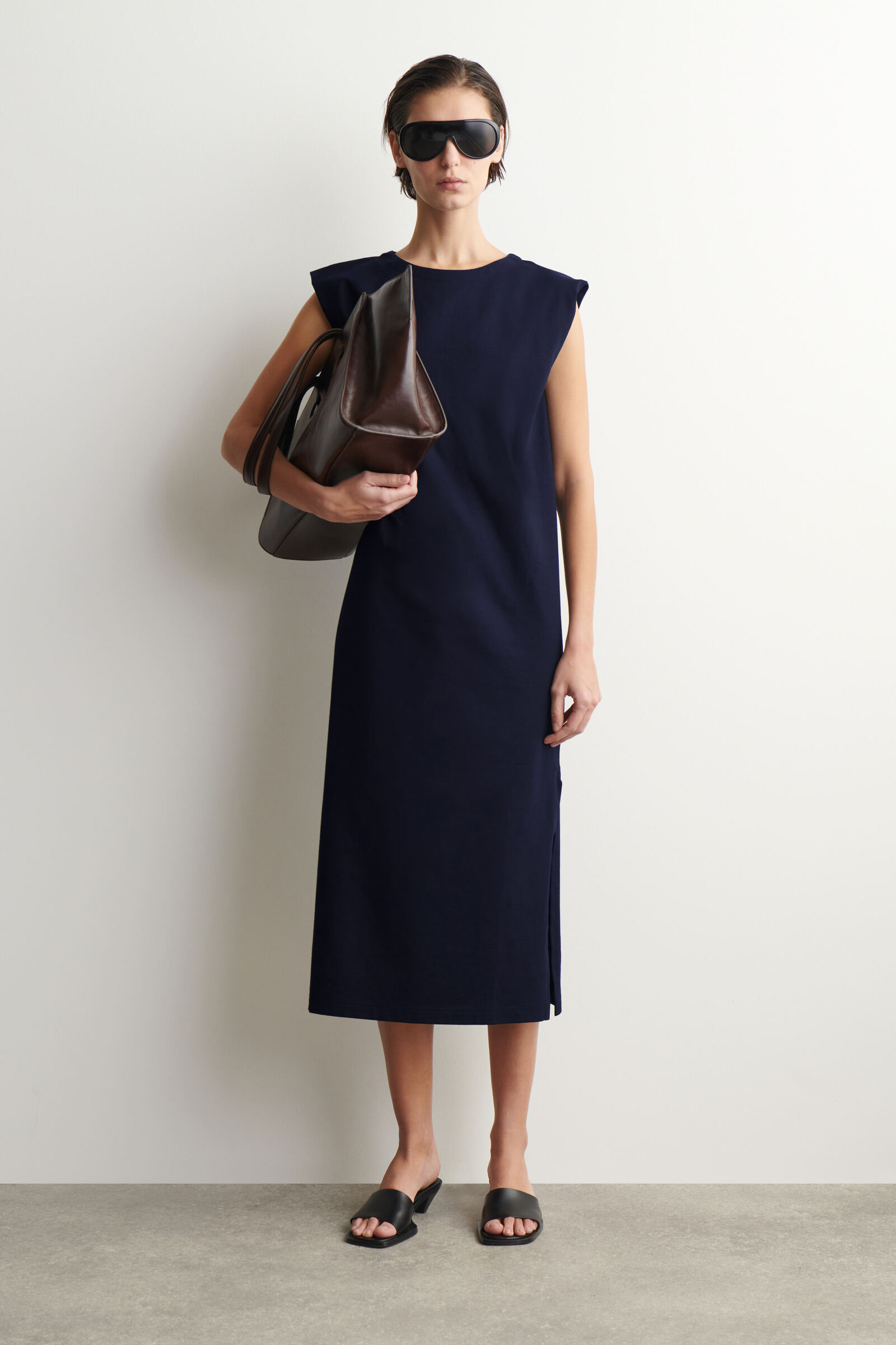 FOLDED-SHOULDER COTTON-JERSEY MIDI DRESS 立体的なショルダー