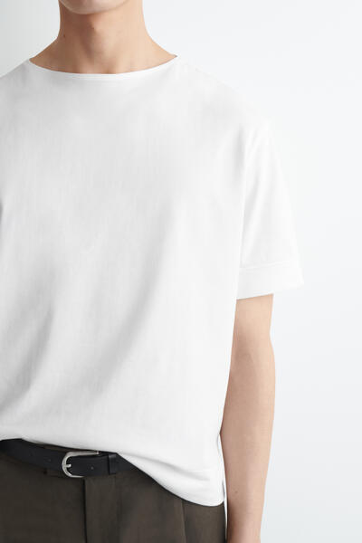 COS ボートネックコットンTシャツ