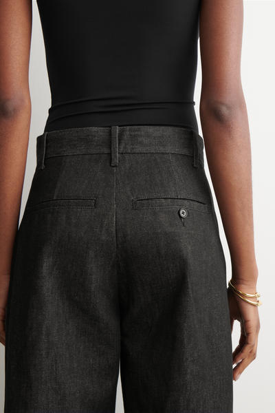 COS リラックスフィットワイドレッグデニムパンツ