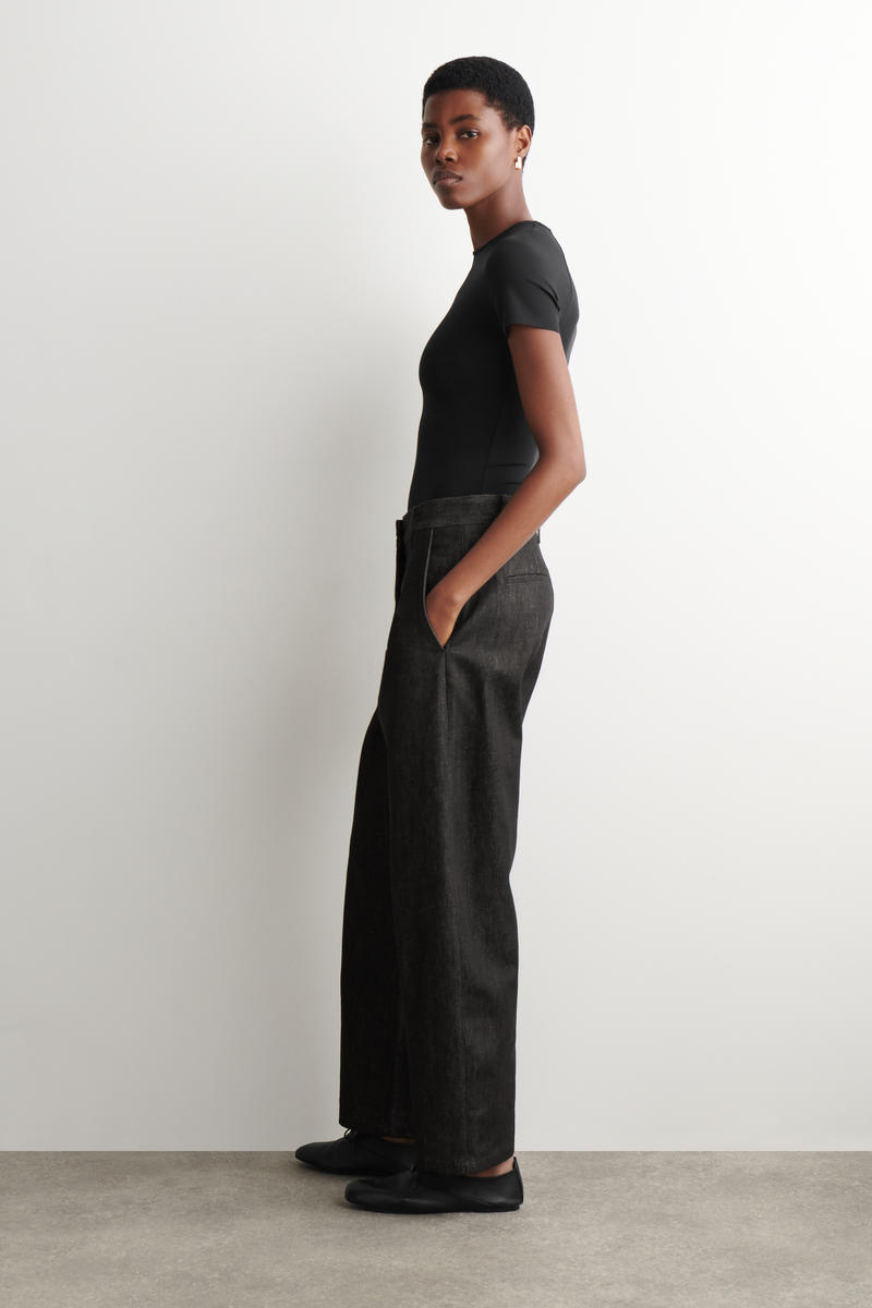 COS リラックスフィットワイドレッグデニムパンツ