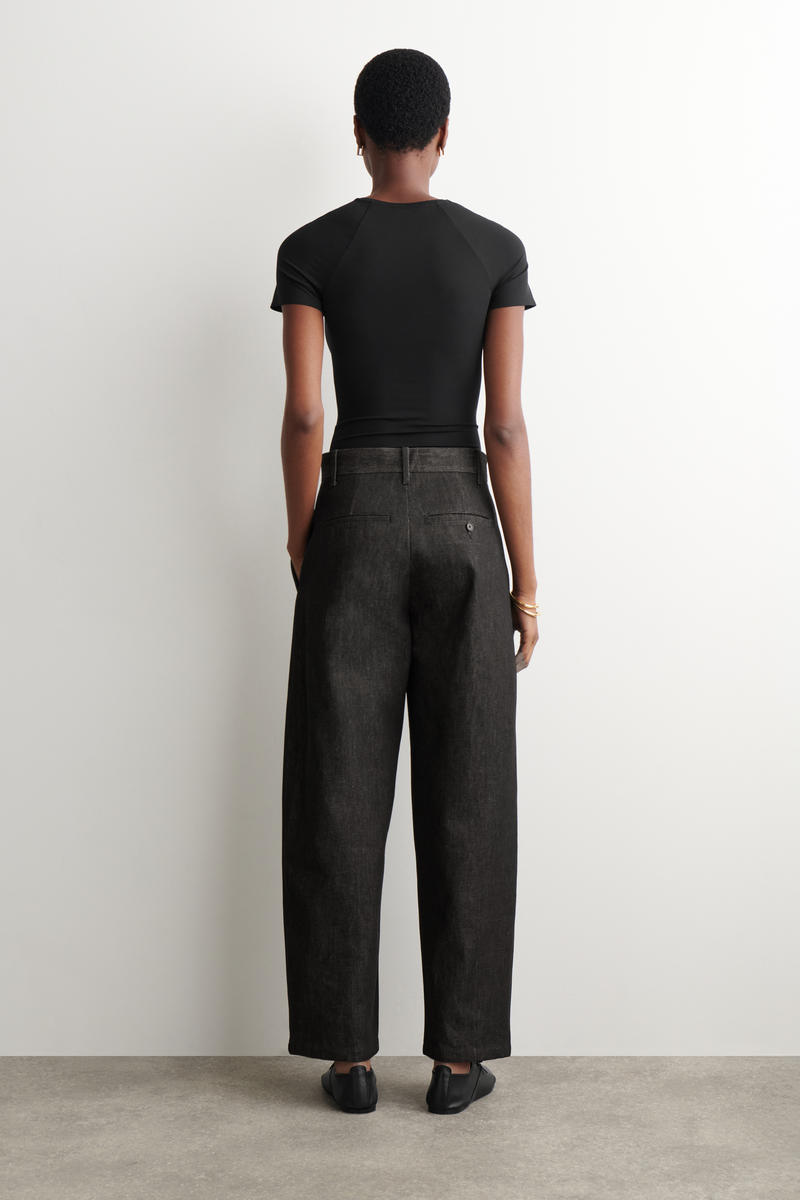 COS リラックスフィットワイドレッグデニムパンツ