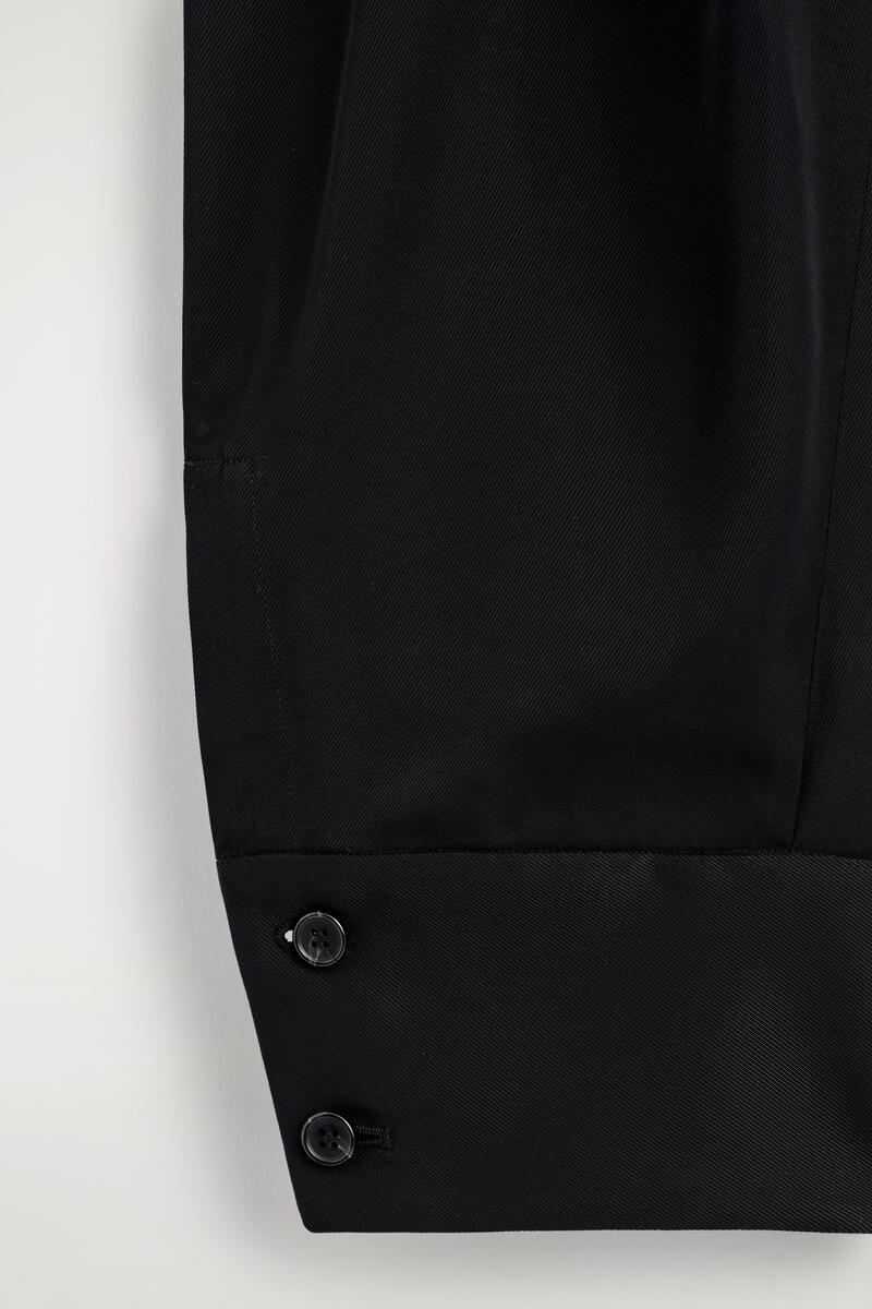 COS プリーツ ツイル バルーンパンツ