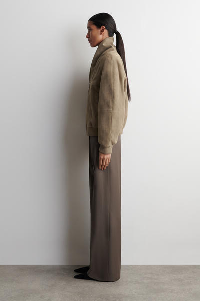 COS ショールカラーのスエードボンバージャケット