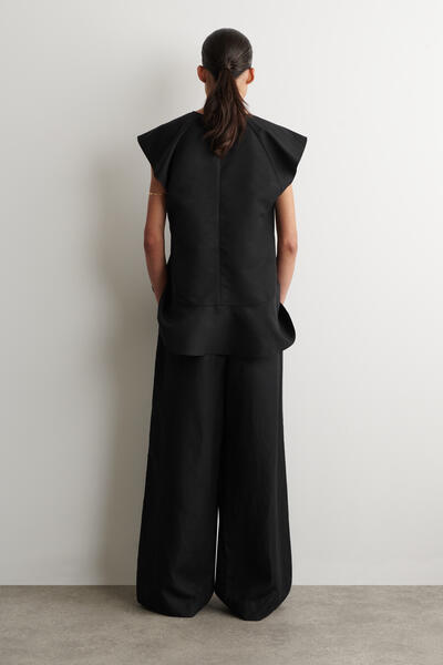 COS フレア キャップスリーブトップ