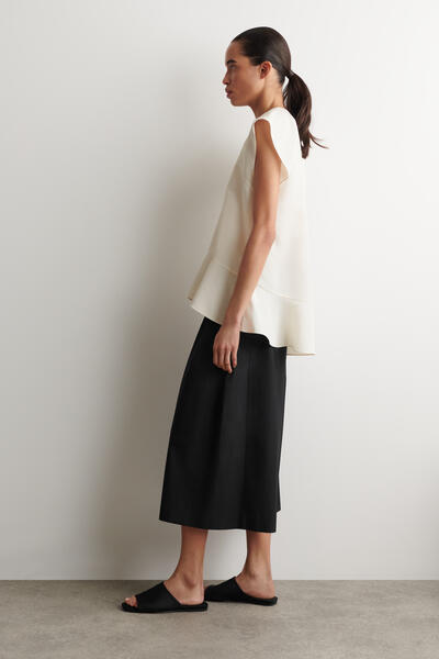 COS フレア キャップスリーブトップ