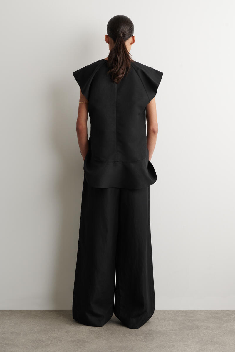 COS フレア キャップスリーブトップ