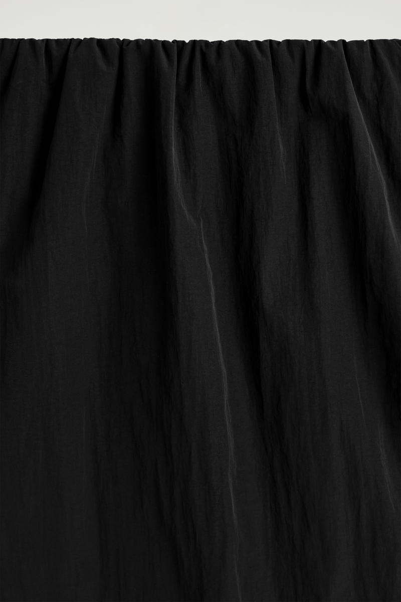 COS ギャザーペンシルスカート