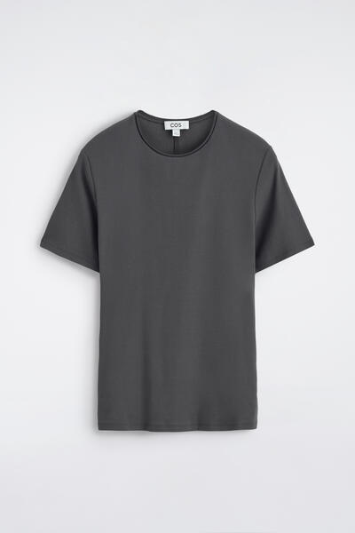 COS スリムフィットコットンTシャツ