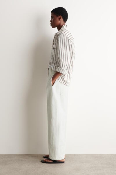COS デニムバレルレッグパンツ