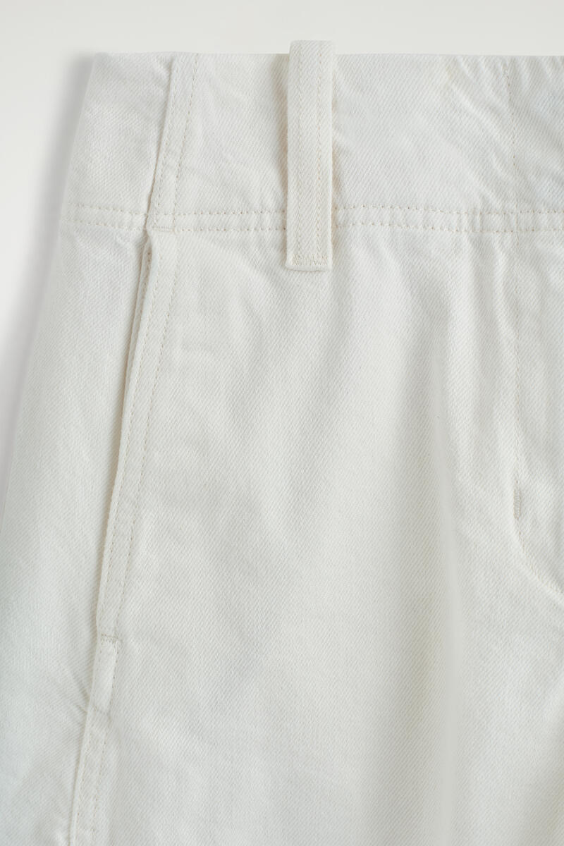 COS デニムバレルレッグパンツ