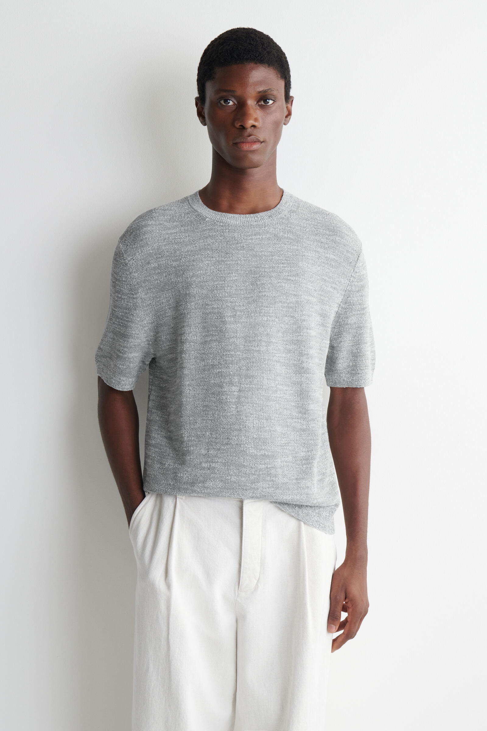 RELAXED BOUCLE-KNIT T-SHIRT リラックス ブークレニットTシャツ