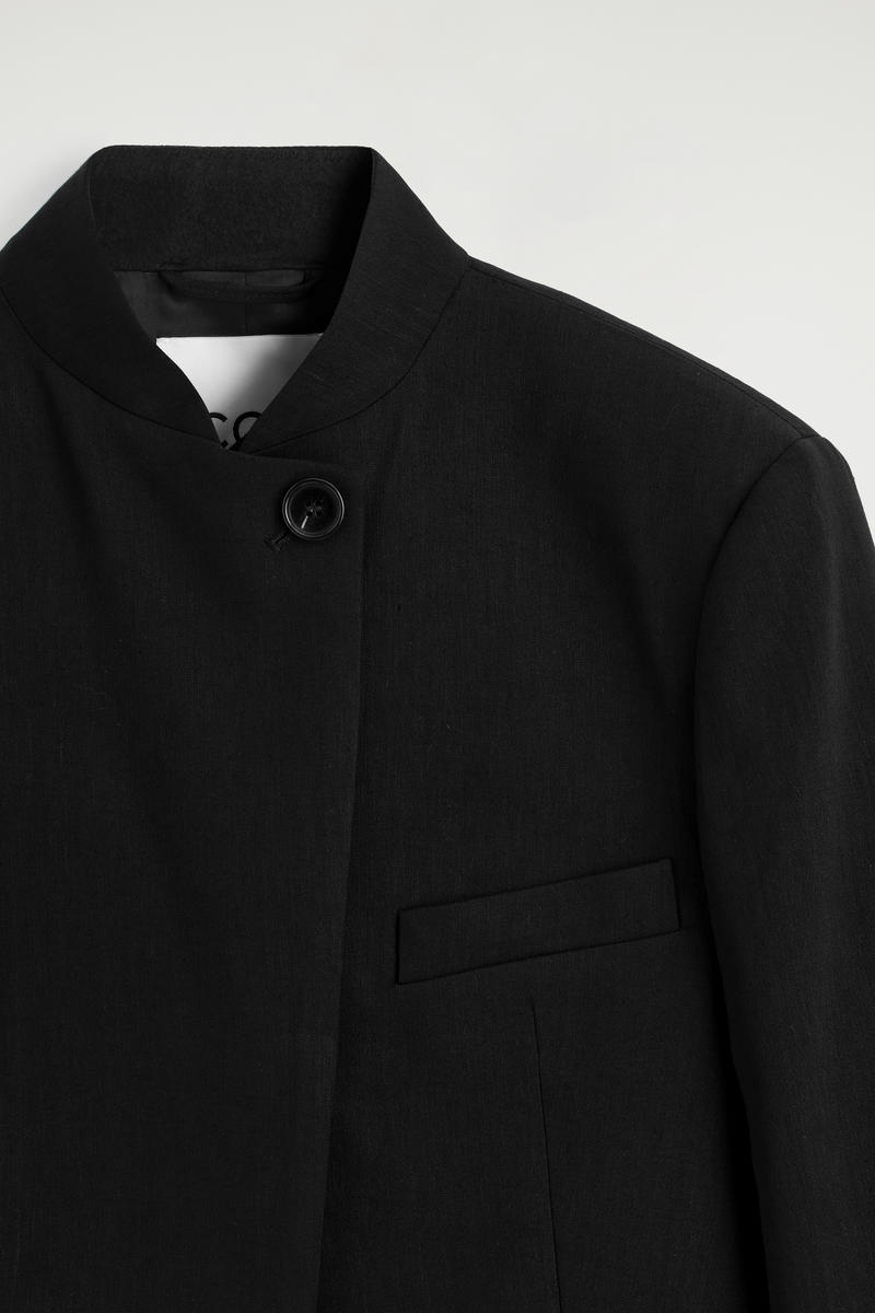 COS クロップド ストラクチャード リネンブレザー