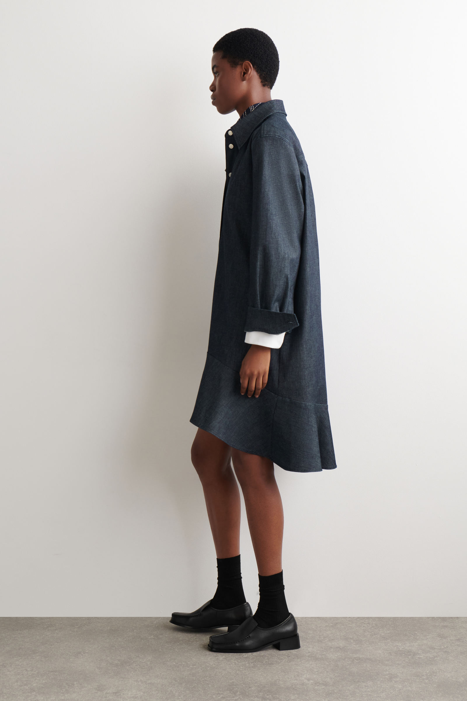 FLARED DENIM MINI SHIRT DRESS フレアデニムミニシャツワンピース