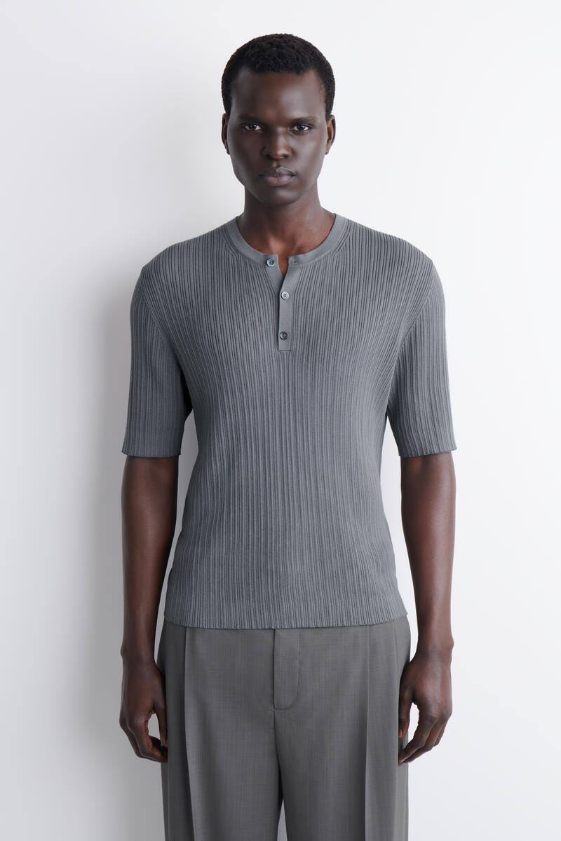 COS シルクコットン ヘンリーTシャツ