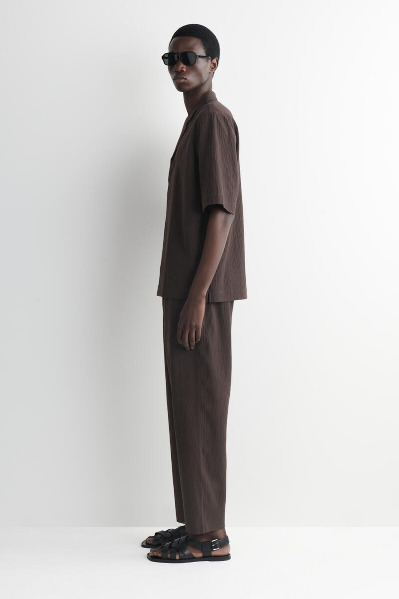 COS シアサッカー テーパードパンツ