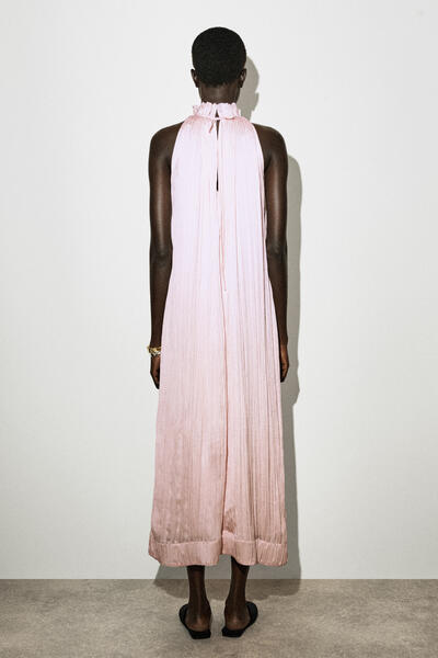 COS シワ加工サテン ミディワンピース