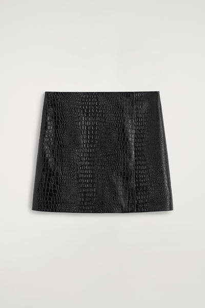 COS クロコ型押しレザー ミニラップスカート
