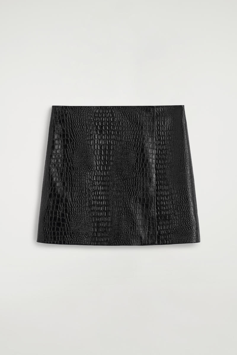 COS クロコ型押しレザー ミニラップスカート