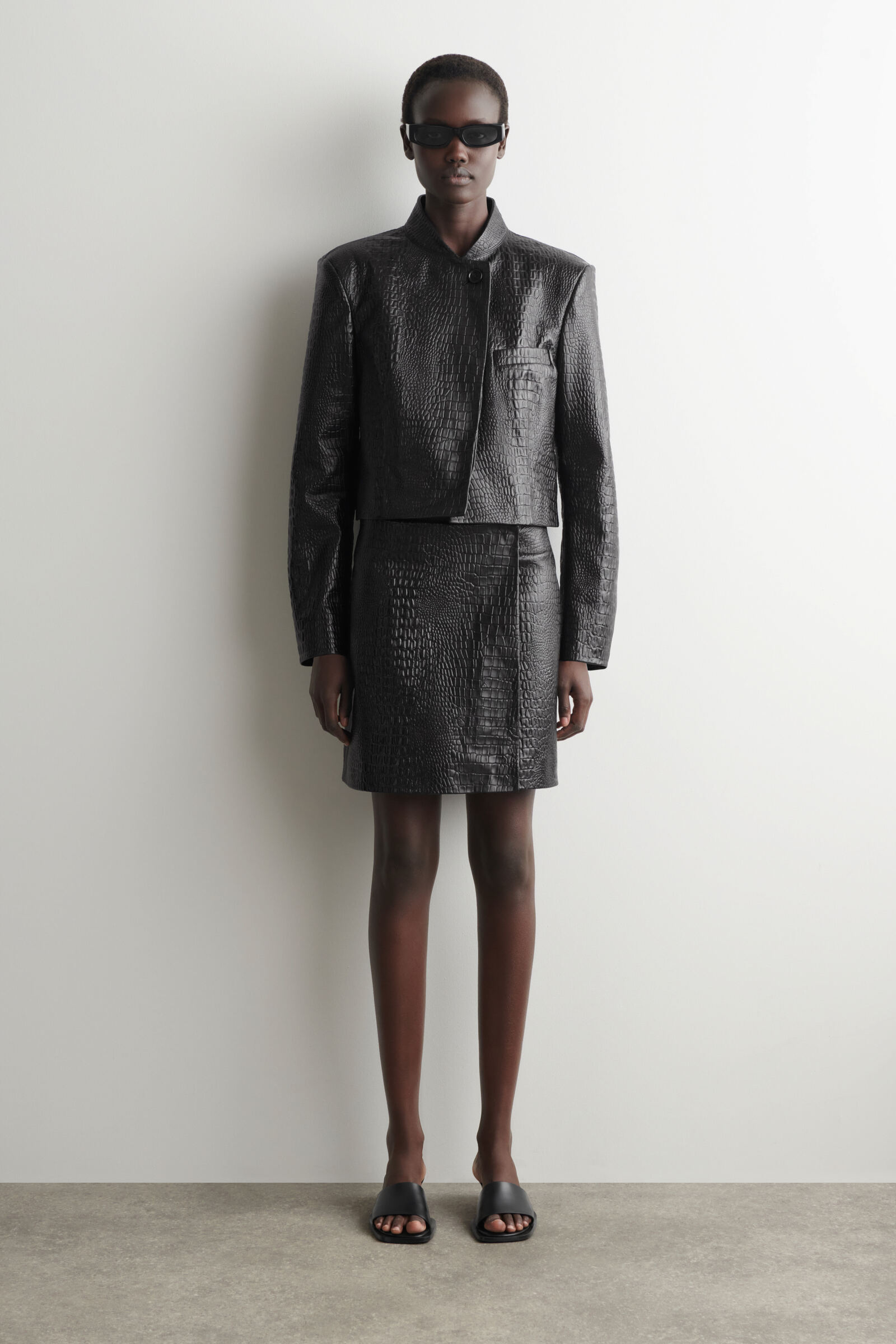 CROC-EFFECT LEATHER MINI WRAP SKIRT クロコ型押しレザー ミニラップ
