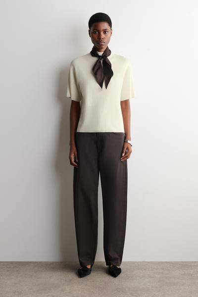 COS スカーフディテール メリノウールTシャツ