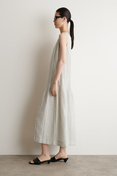 COS スカルプテッド プリーツ リネンワンピース