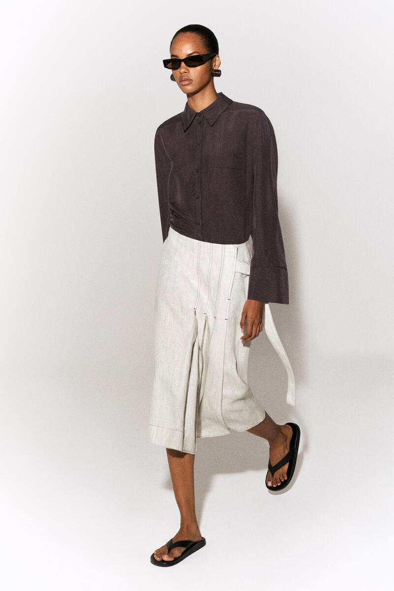 COS シルクシャツ