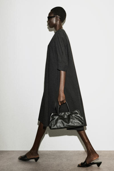 COS ラウンドVネック　コットンミディドレス