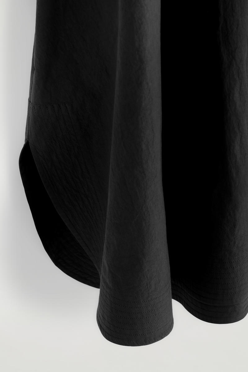 COS ラウンドVネック　コットンミディドレス