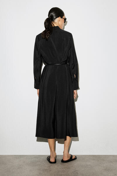 COS フルイド ミディシャツワンピース