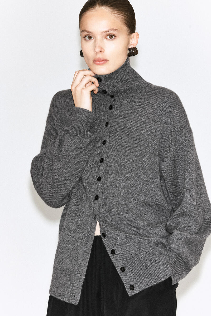 COS スカルプテッド カシミヤファネルネックカーディガン