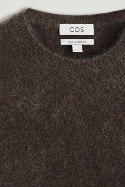 COS ブラッシュド カシミヤTシャツ
