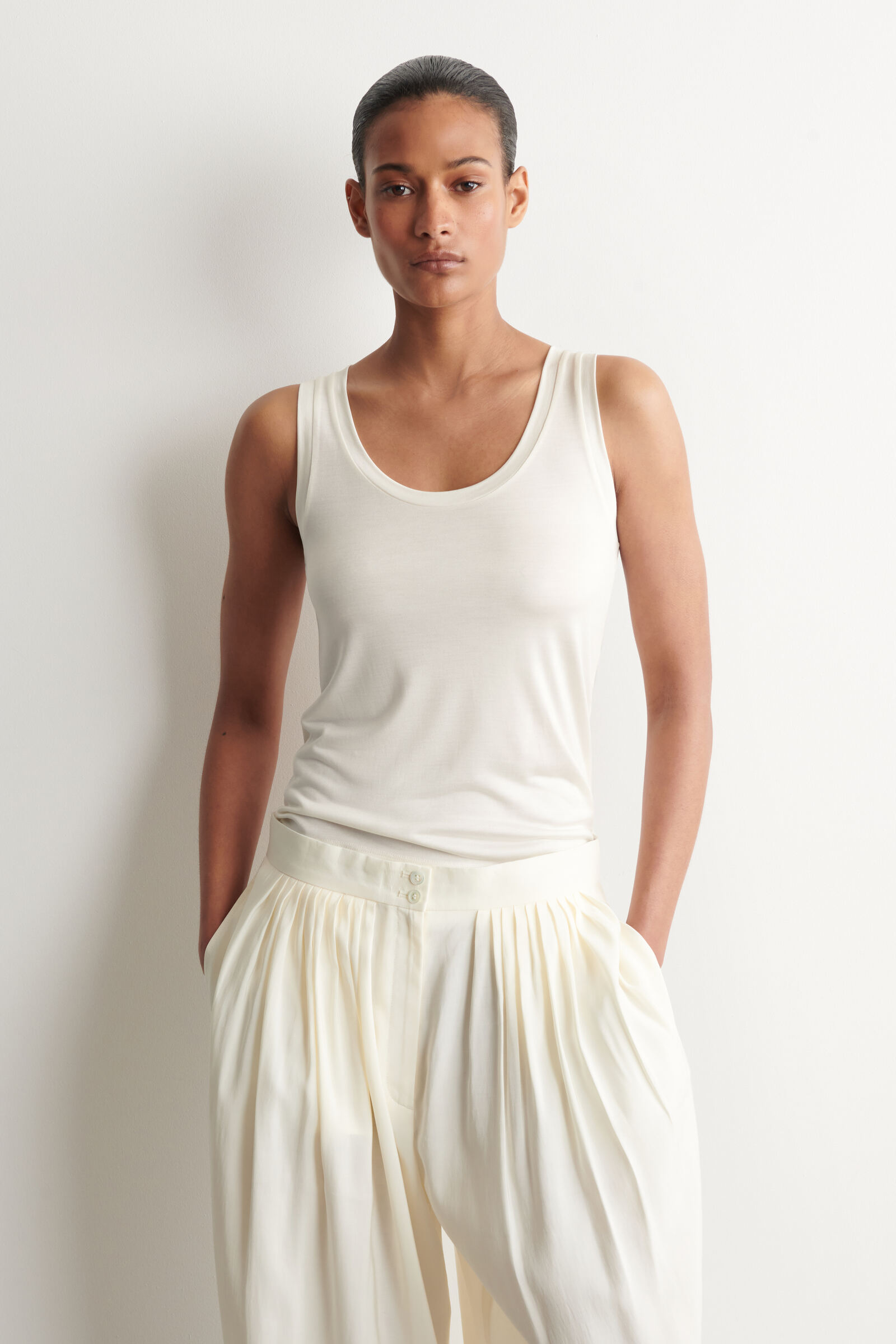 SCOOP-NECK SILK-JERSEY TANK TOP スクープネックシルクジャージー