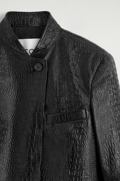COS クロップド クロコエフェクト レザーブレザー