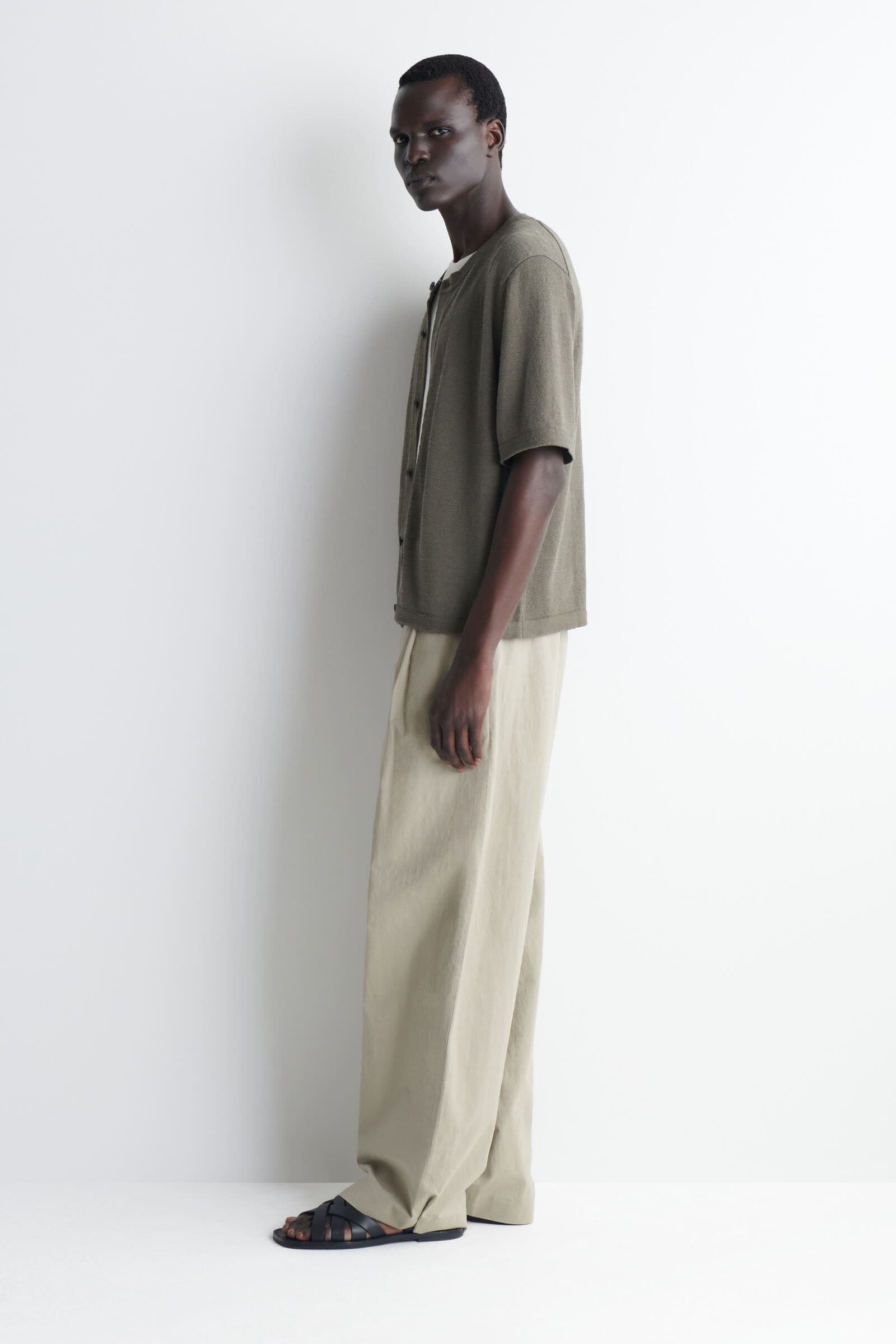 BOUCLE-KNIT SHORT-SLEEVED CARDIGAN ブークレニット半袖カーディガン
