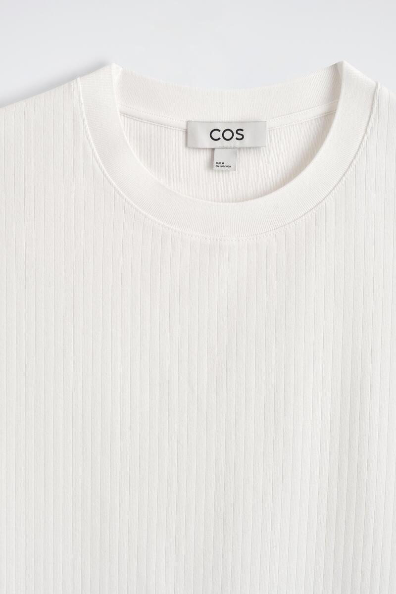 COS ヘビーウェイト リブ Tシャツ