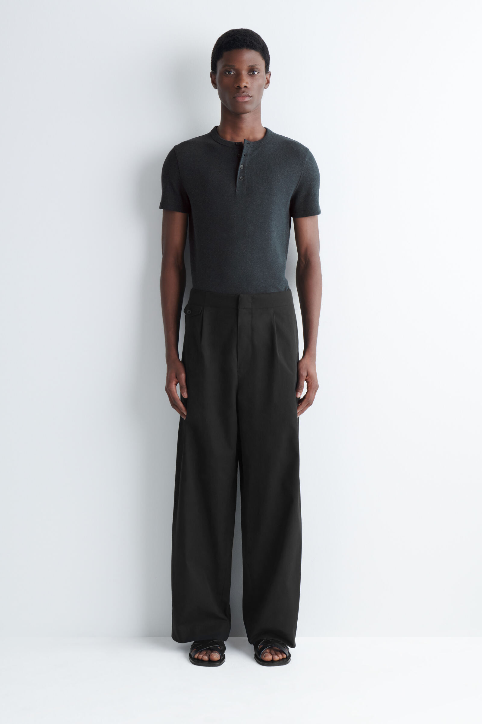 【状態良好】COS 黒 ワイドパンツ POCKET-DETAIL RELAXED-FIT WIDE-LEG TROUSERS ポケットディテール