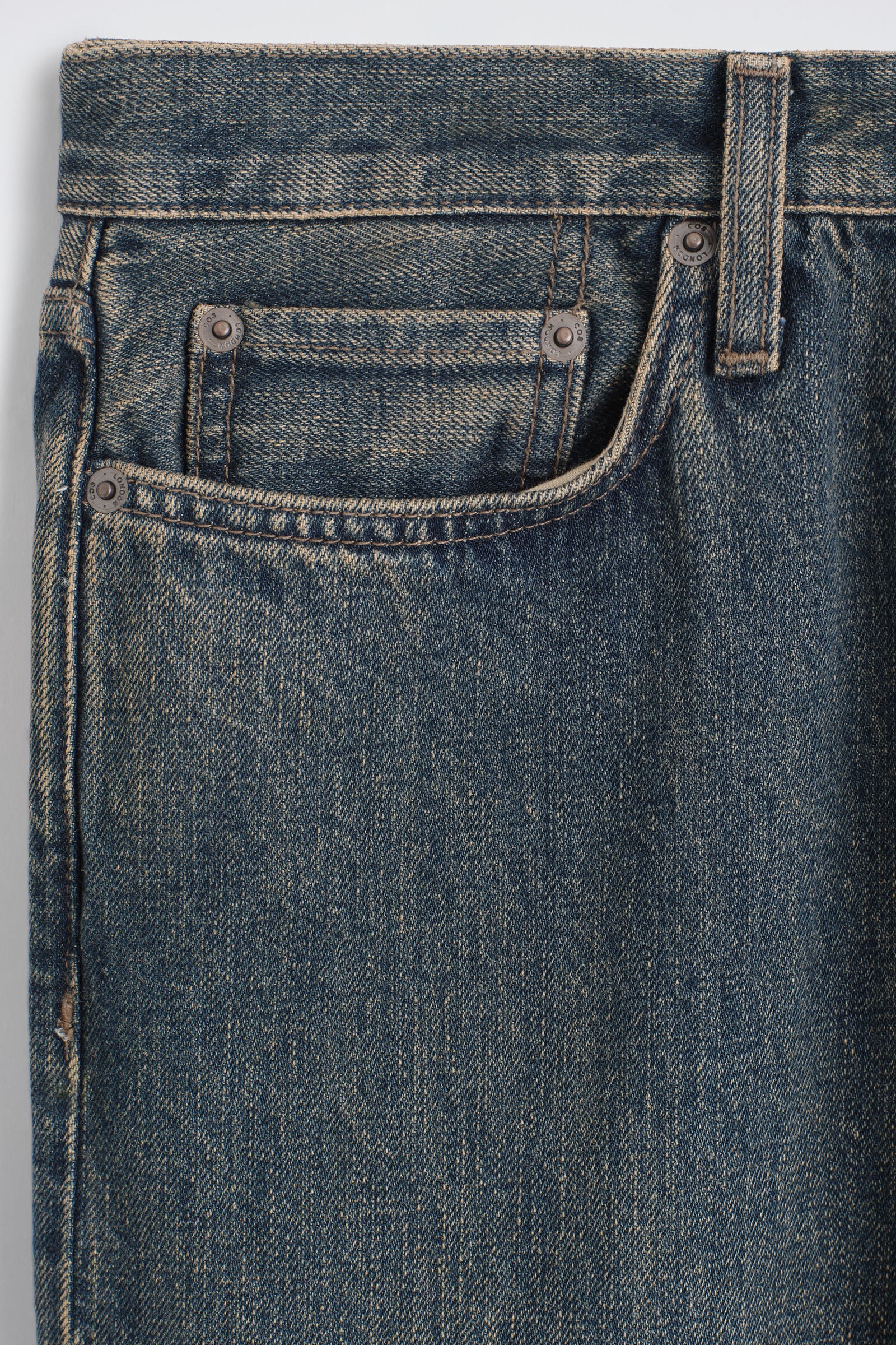 FOLD RELAXED-FIT WIDE-LEG JEANS FOLD リラックスワイドジーンズ