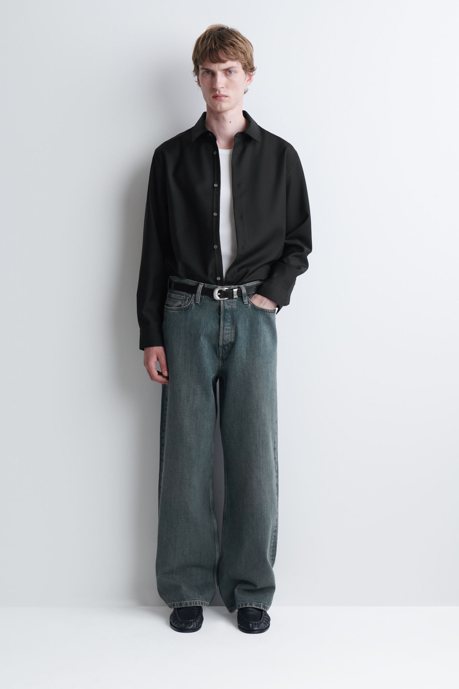 COS FOLD リラックスフィットワイドレッグジーンズ　ブルー FOLD RELAXED-FIT WIDE-LEG JEANS FOLD リラックスワイドジーンズ