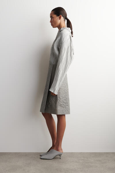 COS テクスチャードレザー ラップスカート