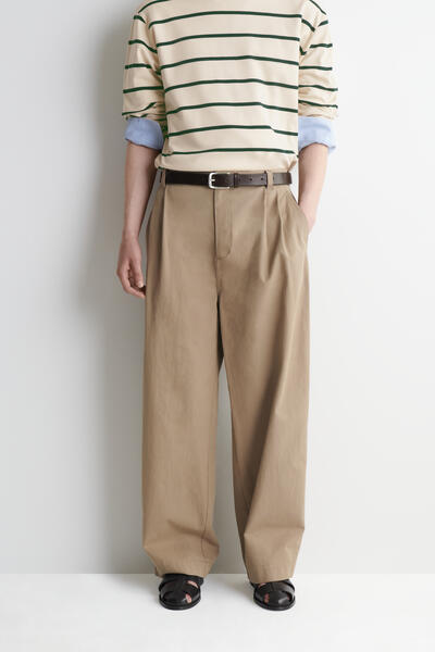 COS コットンリラックスフィット バレルレッグ ユーティリティパンツ