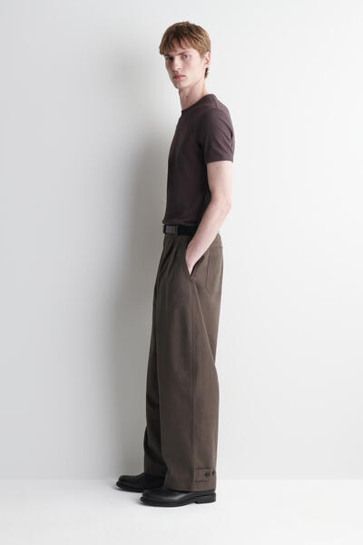 COS コットンリラックスフィット バレルレッグ ユーティリティパンツ