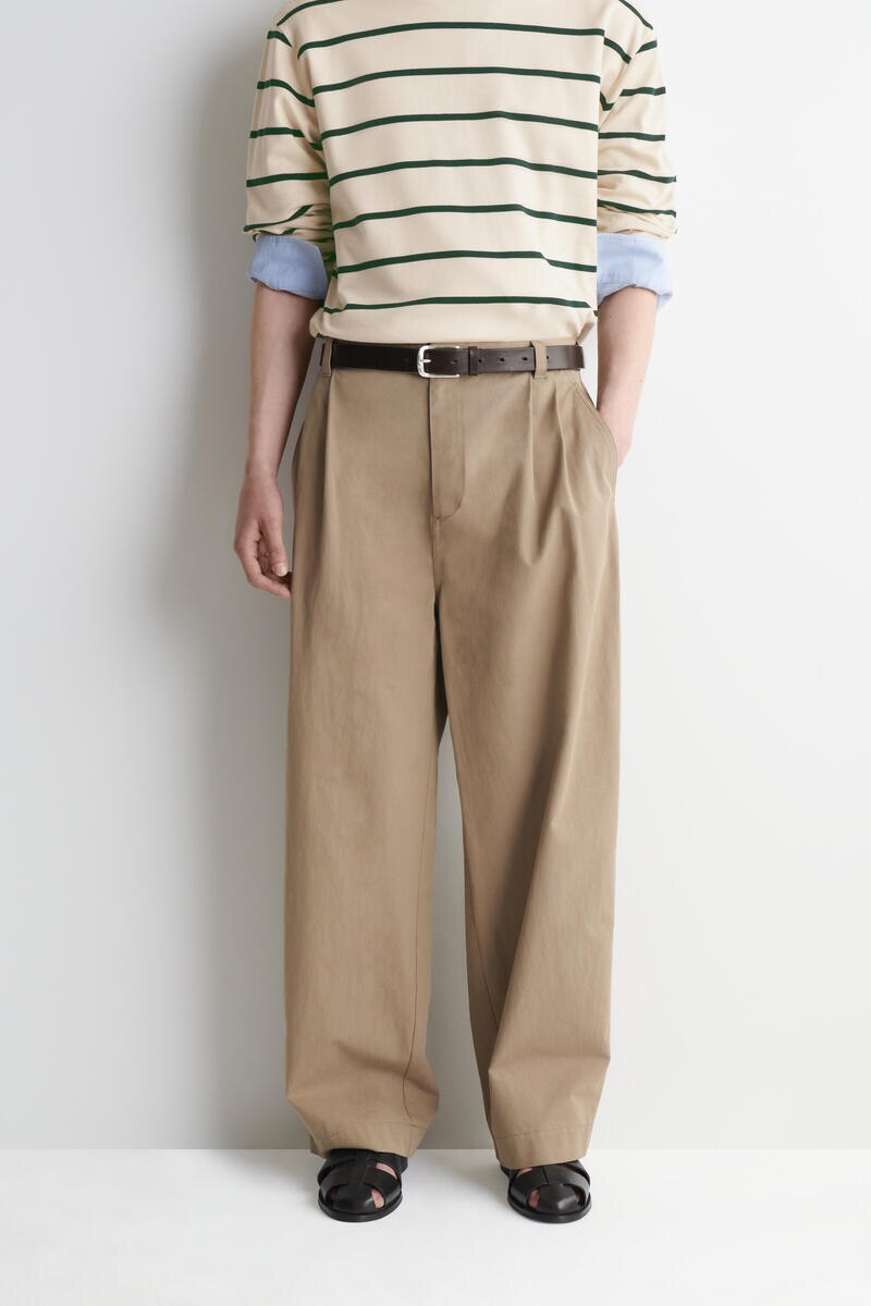 COS コットンリラックスフィット バレルレッグ ユーティリティパンツ