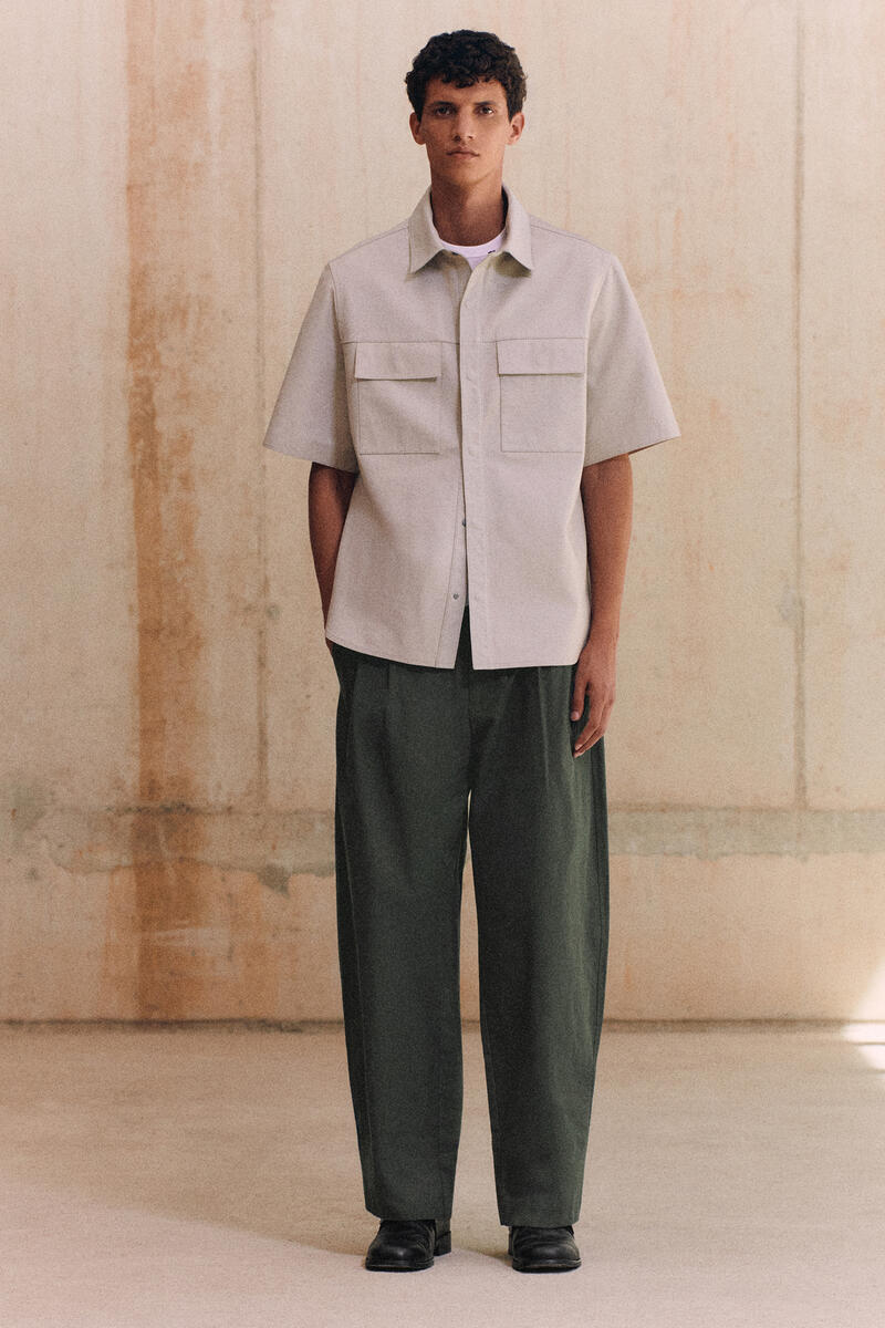 COTTON RELAXED-FIT BARREL-LEG UTILITY TROUSERS コットンリラックス