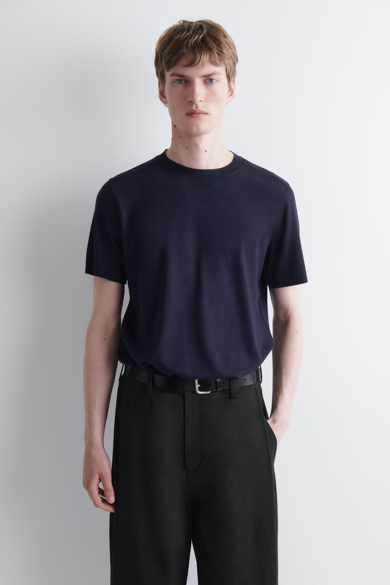 COS スリム インターロックジャージーTシャツ