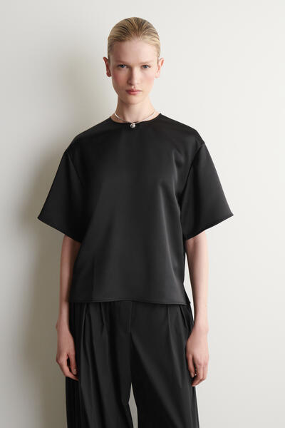 COS オーバーサイズ サテン Tシャツ