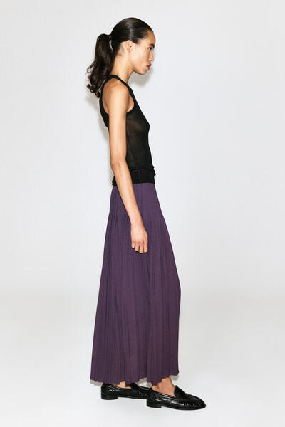 COS プリーツクレープミディスカート